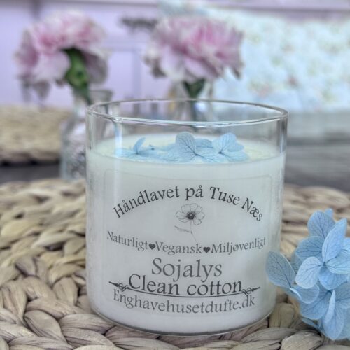 Duftlys clean cotten med små lyseblå hortensia